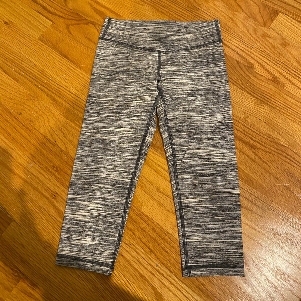 Gray/white Ivivva Crop Leggings